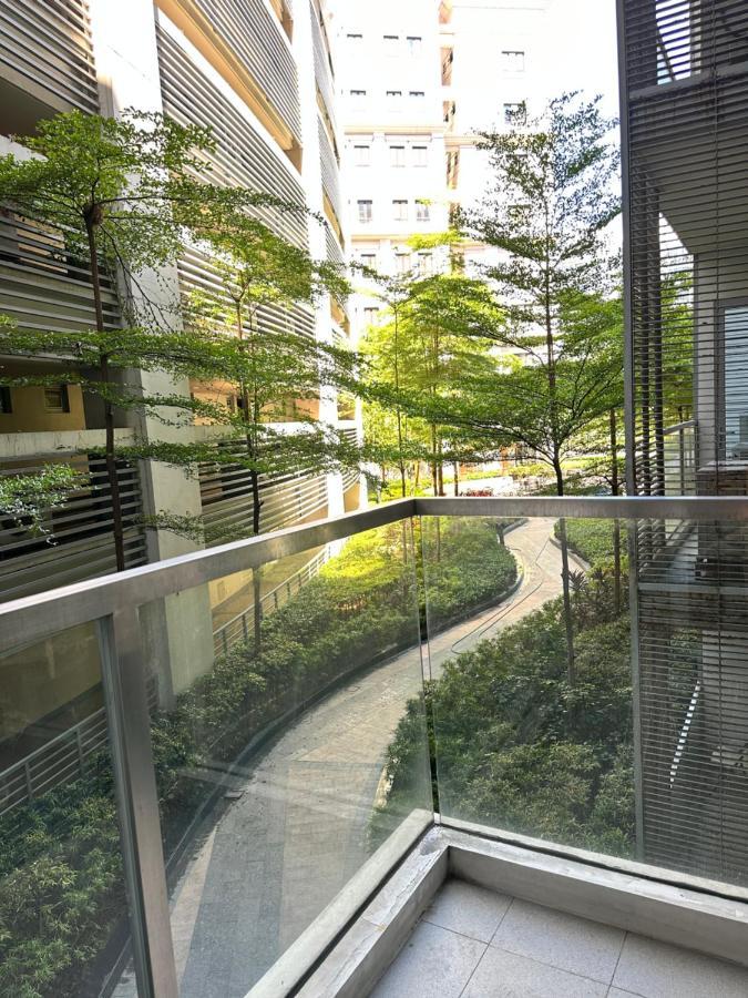 81 Newport Condominium Cluster 5 3A By Rechelle Nunag Pasay Kültér fotó