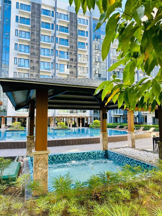 81 Newport Condominium Cluster 5 3A By Rechelle Nunag Pasay Kültér fotó