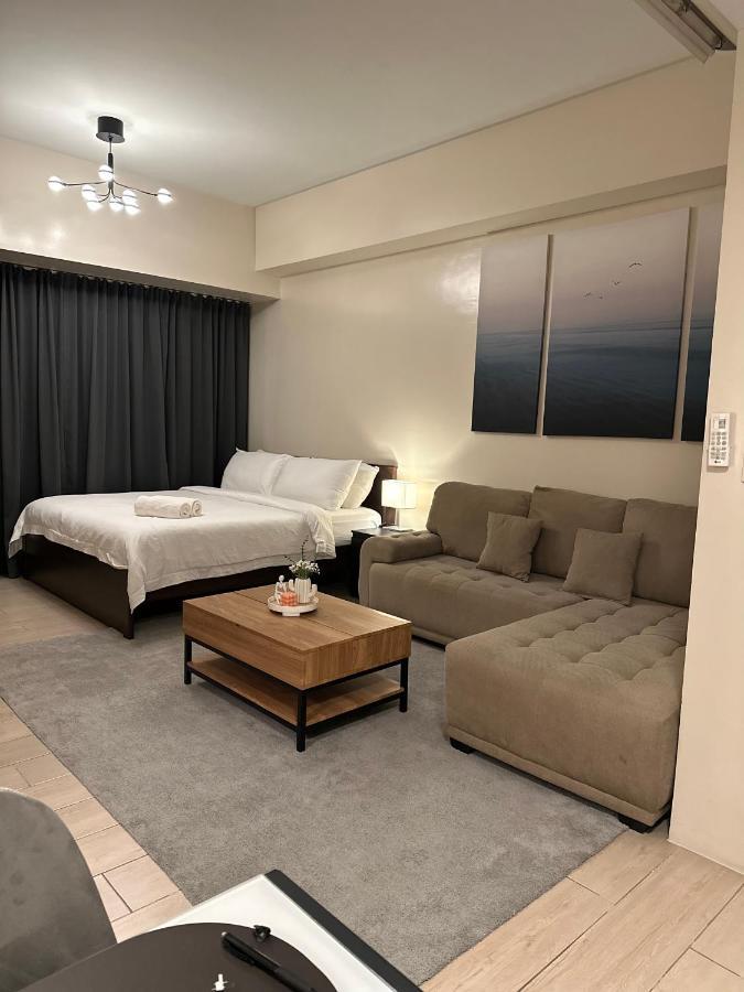 81 Newport Condominium Cluster 5 3A By Rechelle Nunag Pasay Kültér fotó